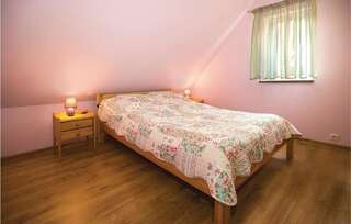Дома для отпуска Three-Bedroom Holiday Home in Klodawa Kłodawa Дом для отпуска с 3 спальнями-15